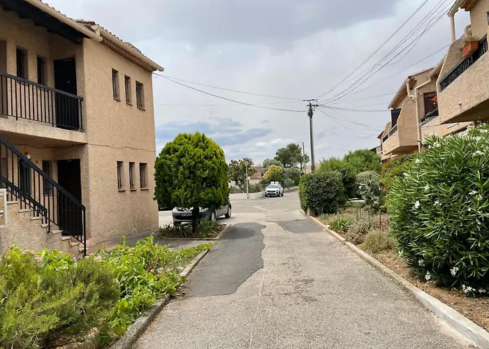 Avec Balcon - A 10min A Pied Le Pradet